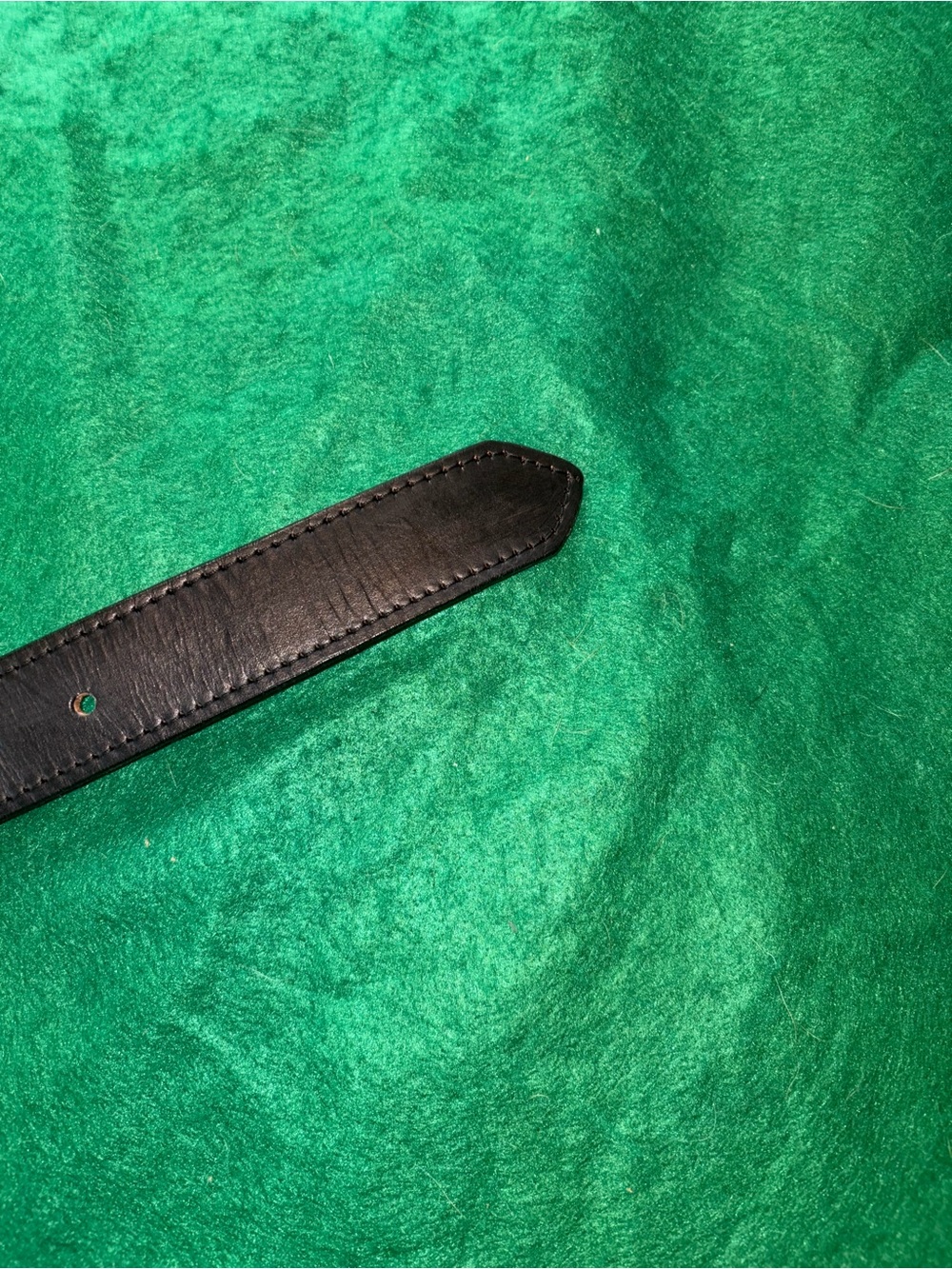 Black Leather Men's Belt — Handcrafted Style - Picture 4 of 11